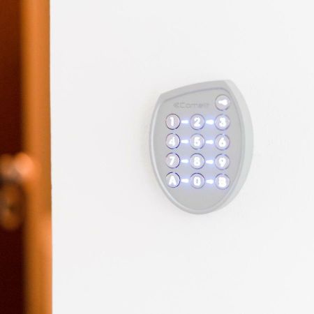 Jacuzzi Studio Apartman Mare'S ザグレブ エクステリア 写真